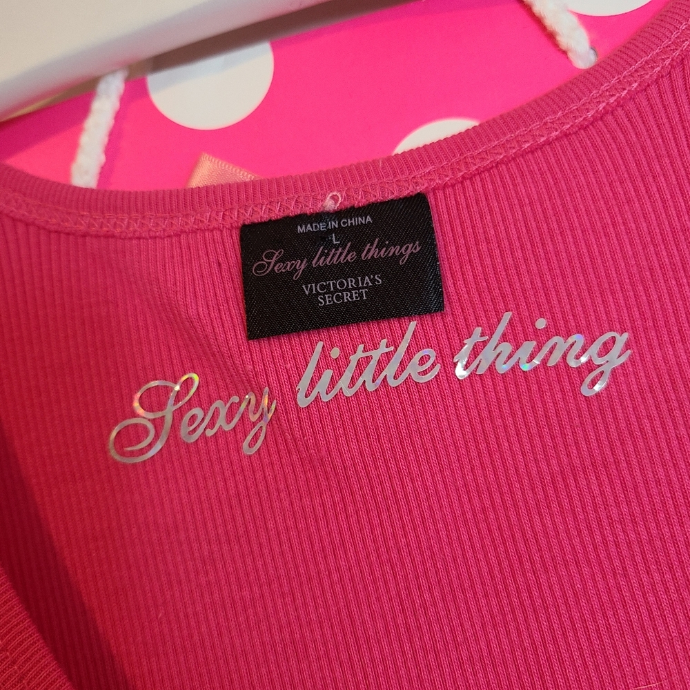 VTG VS Sexy Little Things 100% Cotton Bling Graphic Tank Size Lg - Picture 6 of 7